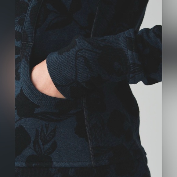 Lululemon | Scuba Hoodie II Floral NWOT - Picture 5 of 7